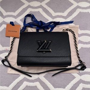 Louis Vuitton MM Twist bag